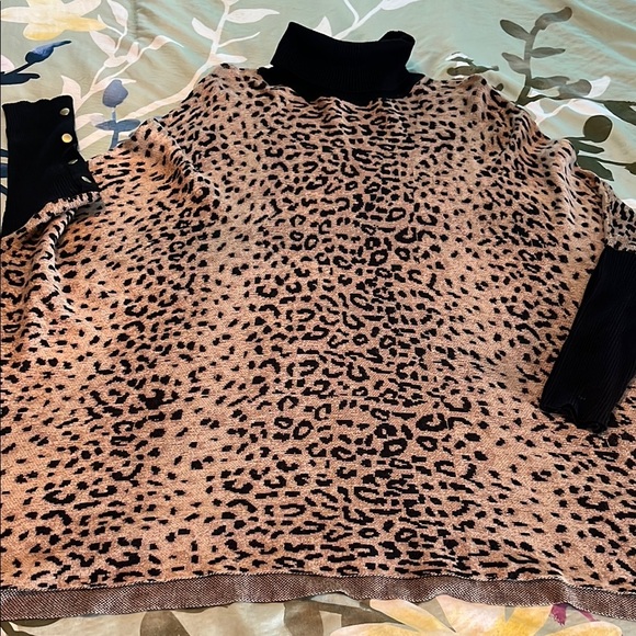 Leopard cape with sleeves - Picture 2 of 7